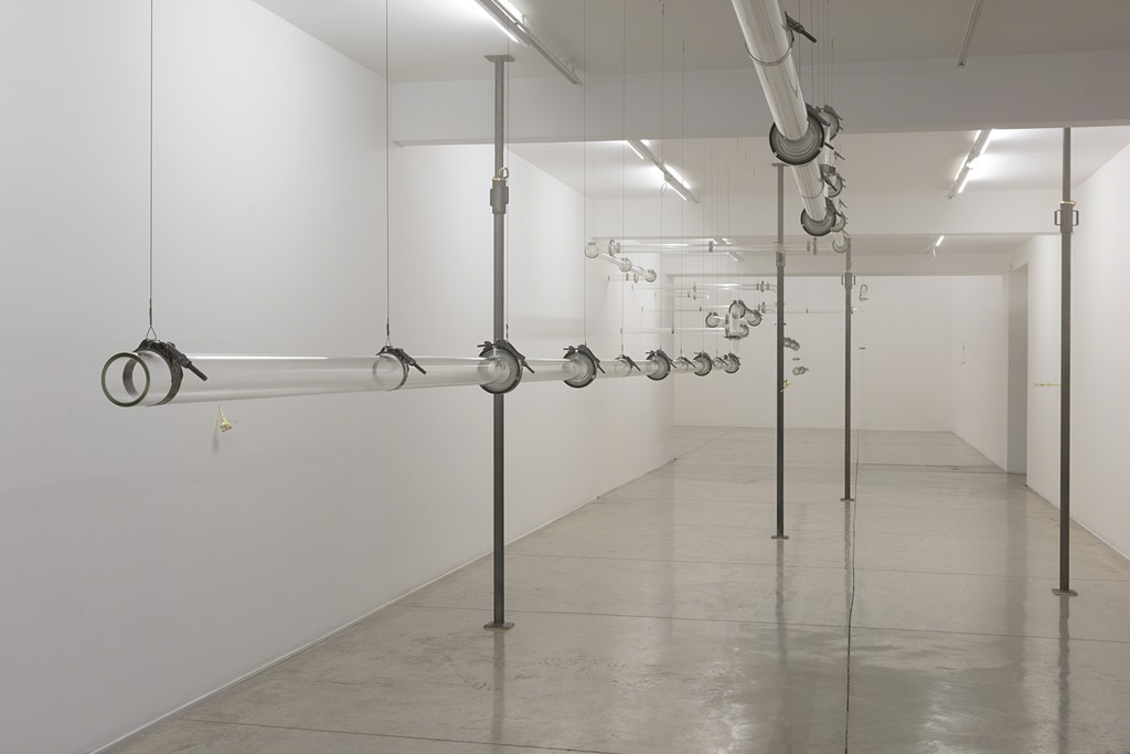 Laura Vinci -- Morro Mundo -- exhibition view -- Galeria Nara Roesler | São Paulo, 2018 -- photo Everton Ballardin © courtesy of the artist and Galeria Nara Roesler Laura Vinci -- Morro Mundo -- exhibition view -- Galeria Nara Roesler | São Paulo, 2018 -- photo Everton Ballardin © courtesy of the artist and Galeria Nara Roesler