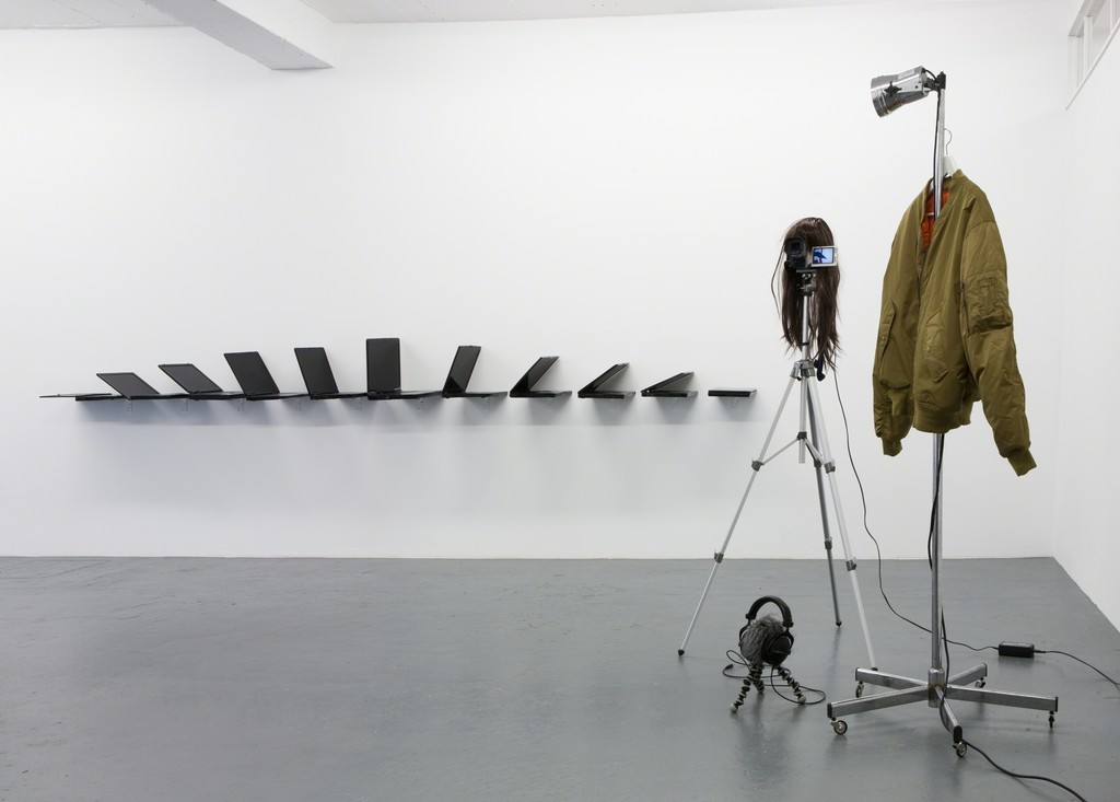 Albert Mayr, installation view, MARTINETZ, Cologne, 2015, Foto: Tamara Lorenz Albert Mayr, installation view, MARTINETZ, Cologne, 2015, Foto: Tamara Lorenz
