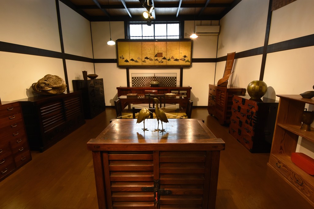japanese art deco \u0026 modernism exhibition yumekoubou antique artsyJapanese Interior Art Deco #20