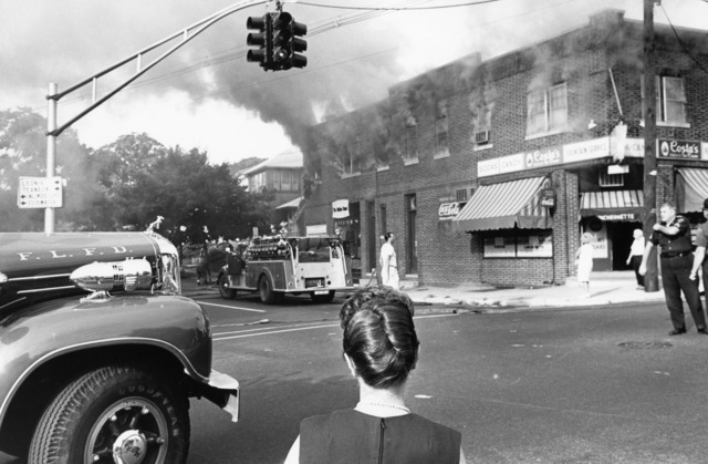 Lee Friedlander, ‘New Jersey’, 1966, Photography, Gelatin silver print, Galerie Thomas Zander