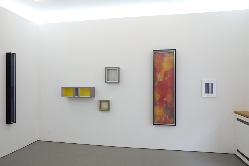 View into the exhibition towards the opposite side with serveral of Dittmar Krüger's 'Boxed Paintings'; photo: Lukas Heibges View into the exhibition towards the opposite side with serveral of Dittmar Krüger's 'Boxed Paintings'; photo: Lukas Heibges