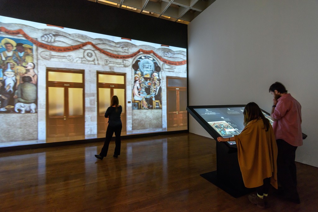 Installation photograph of "Paint the Revolution: Mexican Modernism 1910-1950" Courtesy of the Philadelphia Museum of Art. 2016. Installation photograph of "Paint the Revolution: Mexican Modernism 1910-1950" Courtesy of the Philadelphia Museum of Art. 2016.