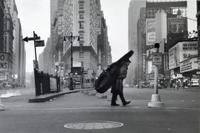 Times Square (Bill Crow rentrant se coucher à 6h du matin)