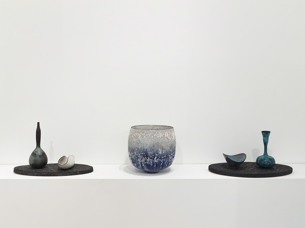 Installation view of "Transfigured." with ceramics by Jay Kvapil Installation view of "Transfigured." with ceramics by Jay Kvapil