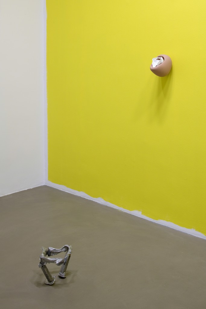 David Douard, O’DA’OLDBORIN’GOLD, installation view at Galerie Chantal Crousel, Paris (2019). Photo : Martin Argyroglo David Douard, O’DA’OLDBORIN’GOLD, installation view at Galerie Chantal Crousel, Paris (2019). Photo : Martin Argyroglo