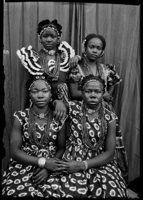 Seydou Keïta, ‘Sans titre (11995)’, 1952-1955, Galerie Nathalie Obadia