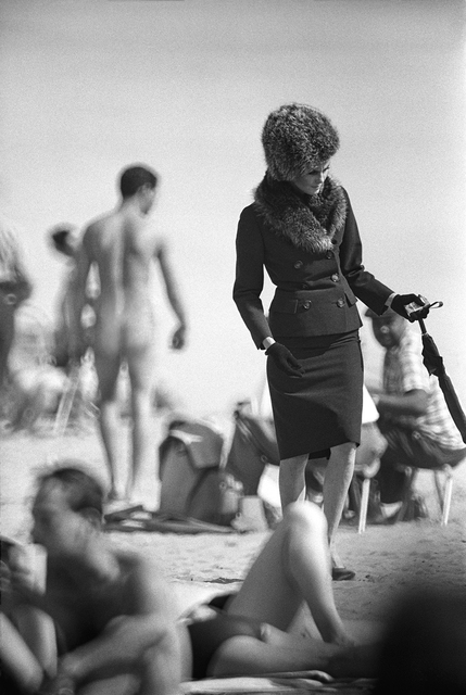Jerry Schatzberg, ‘Naked Beach’, 1962, Nikola Rukaj Gallery