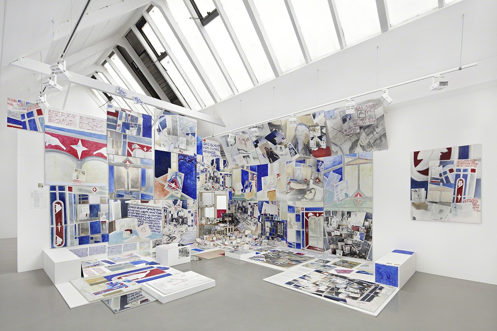 Anna Oppermann “Paradoxical Intentions”, installation view at Galerie Barbara Thumm, 2016, Photo: Hans-Georg Gaul Anna Oppermann “Paradoxical Intentions”, installation view at Galerie Barbara Thumm, 2016, Photo: Hans-Georg Gaul