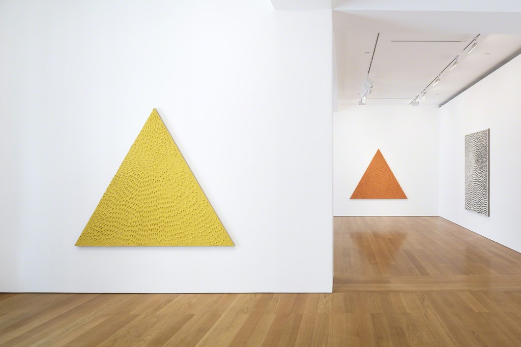 Installation view, "Jennifer Guidi: Heliocentric" at Gagosian Hong Kong, March 26 to May 12, 2018. Courtesy Gagosian. Artworks © Jennifer Guidi. Installation view, "Jennifer Guidi: Heliocentric" at Gagosian Hong Kong, March 26 to May 12, 2018. Courtesy Gagosian. Artworks © Jennifer Guidi.