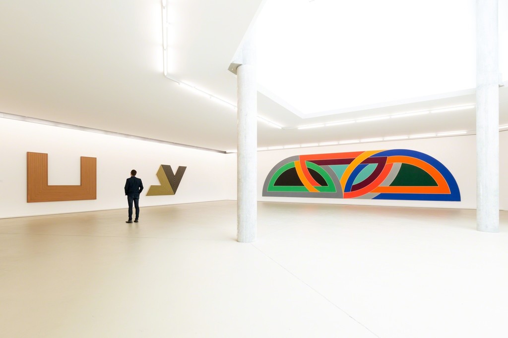 Installation view of "Frank Stella" at Kunstmuseum Basel. Photo credit: Museum für Gegenwartskunst, Julian Salinas Installation view of "Frank Stella" at Kunstmuseum Basel. Photo credit: Museum für Gegenwartskunst, Julian Salinas