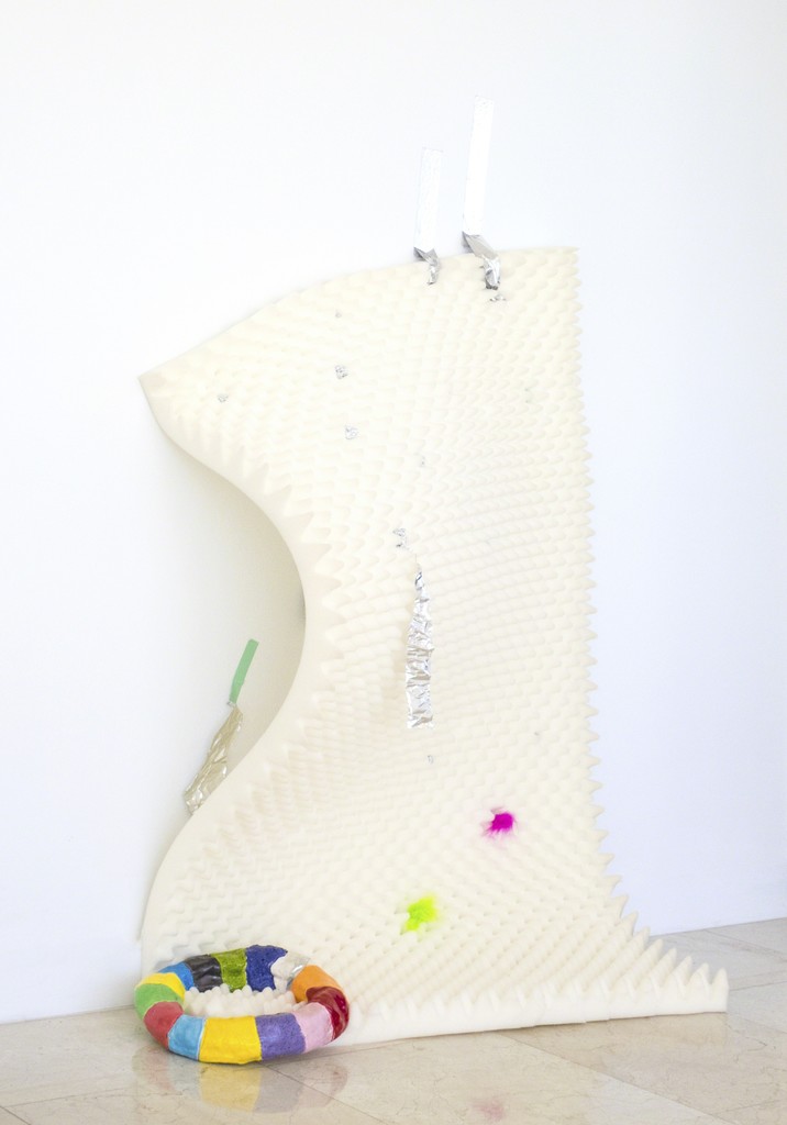 Denise Treizman
“On the quiet”
64 x 42
Glazed ceramics, foam mattress, aluminum foil, tape, and trolls
2016
Price: $5.500
Denise Treizman
“On the quiet”
64 x 42
Glazed ceramics, foam mattress, aluminum foil, tape, and trolls
2016
Price: $5.500