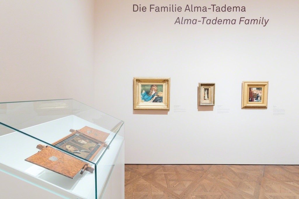 Exhibition view Lawrence Alma-Tadema – Decadence & Antiquity, Photo: © Belvedere, Vienna, 2017 Exhibition view Lawrence Alma-Tadema – Decadence & Antiquity, Photo: © Belvedere, Vienna, 2017