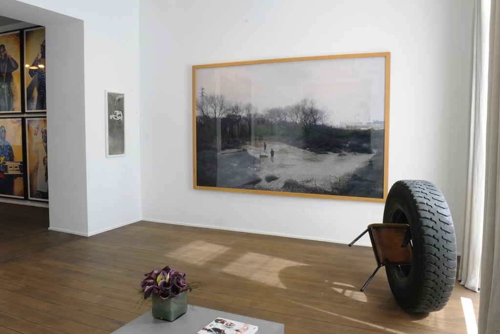 Kudzanai Chiurai - Dying to be men series (2009); Jean-Michel Basquiat - Untitled (1981); Luc Delahaye - Les bois de Calais (2007); Elisabetta Benassi - Prouvé! (2015) Kudzanai Chiurai - Dying to be men series (2009); Jean-Michel Basquiat - Untitled (1981); Luc Delahaye - Les bois de Calais (2007); Elisabetta Benassi - Prouvé! (2015)