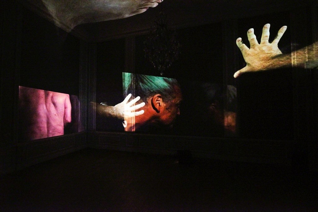 Gary Hill, Up against Down, Video/sound installation (six-channel version), 2008 Gary Hill, Up against Down, Video/sound installation (six-channel version), 2008