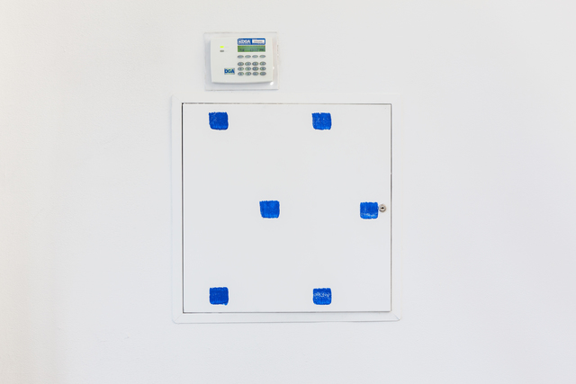 Niele Toroni, ‘Intervention’, 2015, Swiss Institute