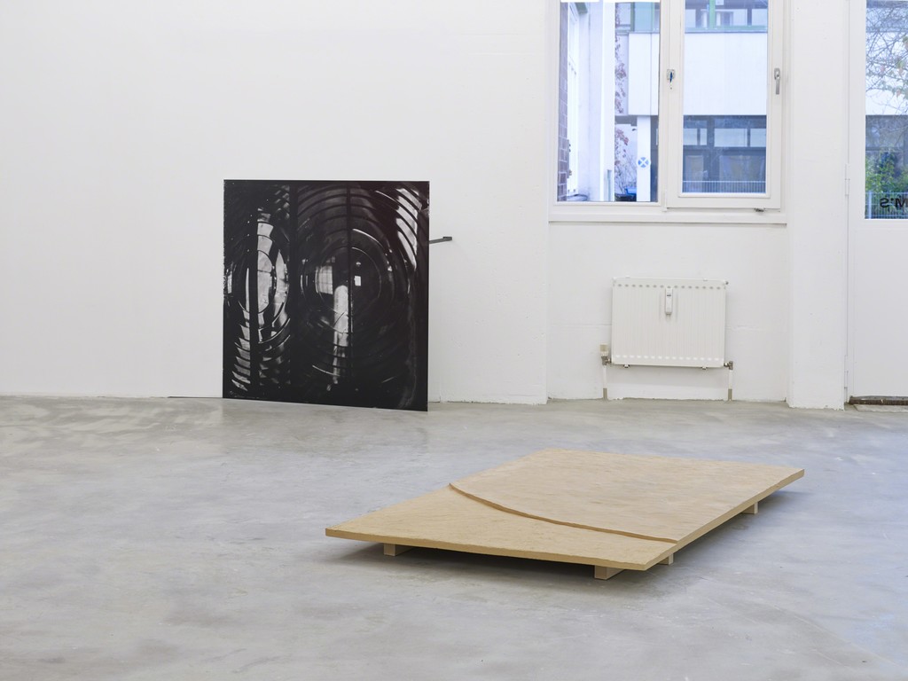 Riveted, 2013, exhibition view at Klemm's, Berlin Riveted, 2013, exhibition view at Klemm's, Berlin