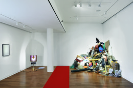 No Such Thing As History: Four Collections And One Artist (exhibition view), 2014
Courtesy Espace Louis Vuitton München No Such Thing As History: Four Collections And One Artist (exhibition view), 2014
Courtesy Espace Louis Vuitton München