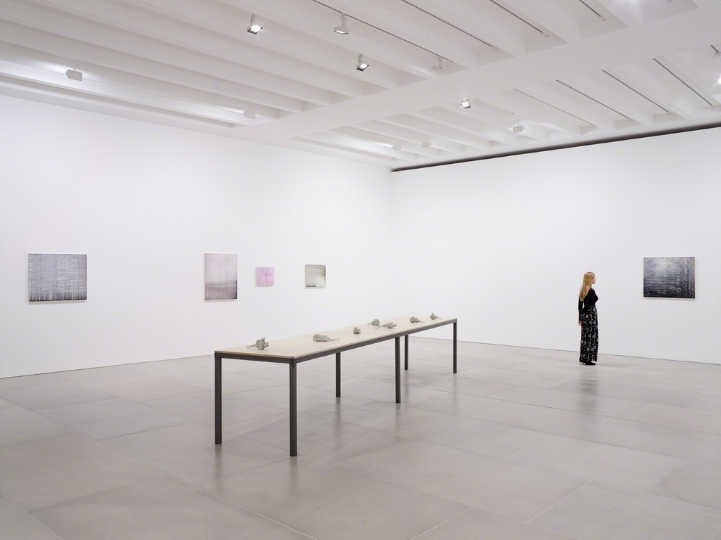 Rachel Howard, 'Der Kuss', Installation View, 2018, Courtesy the artist and Blain|Southern, Photo: Peter Mallet Rachel Howard, 'Der Kuss', Installation View, 2018, Courtesy the artist and Blain|Southern, Photo: Peter Mallet