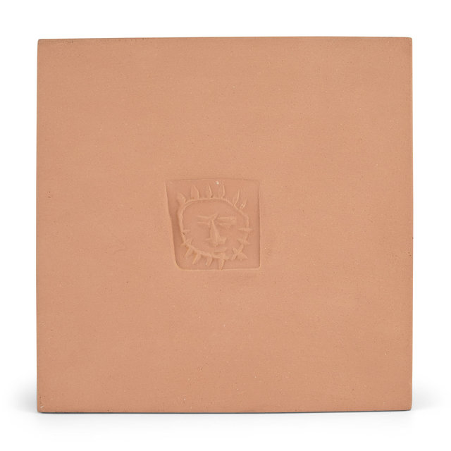 Pablo Picasso, ‘LOSANGE AU VISAGE (A.R. 627)’, 1971, Design/Decorative Art, Red ceramic tile, Doyle