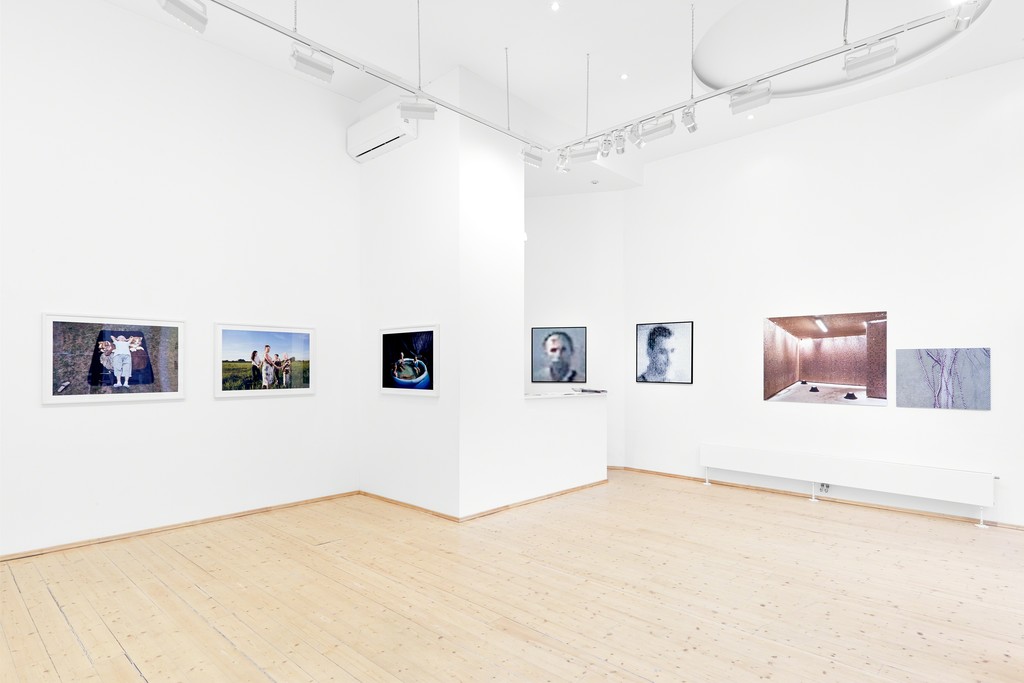 everywhere you look | Young Hungarian Photographers, exhibition view, 2017, VILTIN Gallery
everywhere you look | Young Hungarian Photographers, exhibition view, 2017, VILTIN Gallery