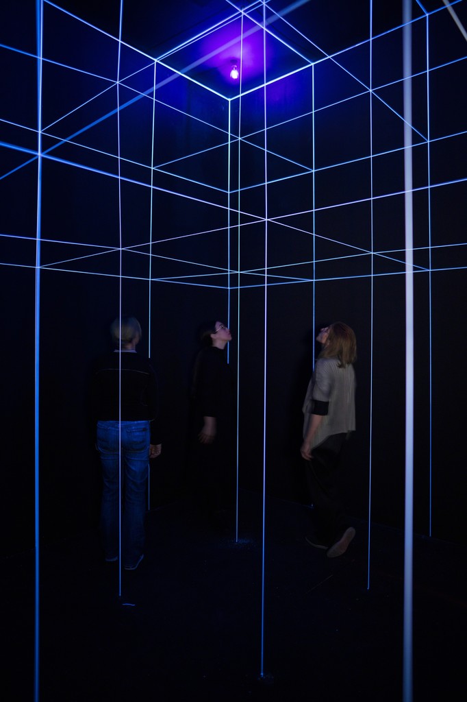 Ausstellungsansicht / Exhibition view
Vertigo. Op Art und eine Geschichte des Schwindels 1520–1970 / Op Art and a History of Deception 1520–1970, mumok Museum moderner Kunst Stiftung Ludwig Wien, 25.5.–26.10.2019
Gianni Colombo, Spazio elastico, 1967–1968
Photo: Markus Wörgötter
© mumok/Archivio Gianni Colombo, Milano Ausstellungsansicht / Exhibition view
Vertigo. Op Art und eine Geschichte des Schwindels 1520–1970 / Op Art and a History of Deception 1520–1970, mumok Museum moderner Kunst Stiftung Ludwig Wien, 25.5.–26.10.2019
Gianni Colombo, Spazio elastico, 1967–1968
Photo: Markus Wörgötter
© mumok/Archivio Gianni Colombo, Milano