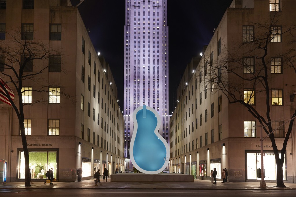 Installation view of "Elmgreen & Dragset: Van Gogh's Ear" at Rockefeller Center, New York (2016) Installation view of "Elmgreen & Dragset: Van Gogh's Ear" at Rockefeller Center, New York (2016)