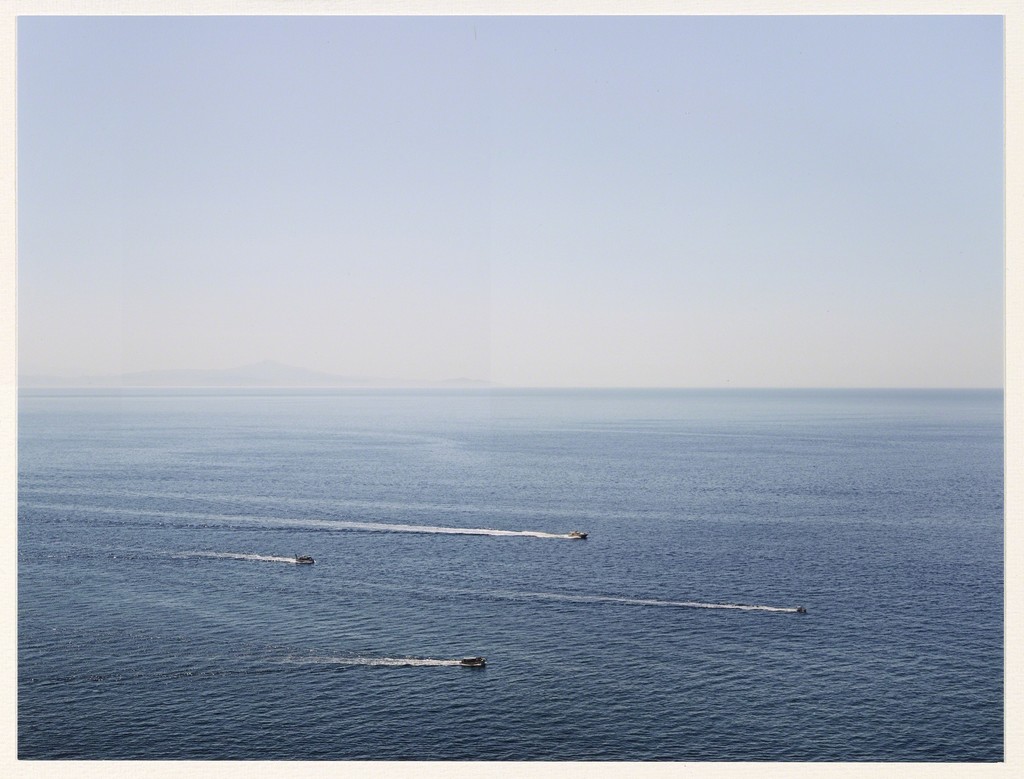An-My Lê, page from Praiano-Naples, 2013–16, printed 2017. Artist’s book with 21 chromogenic prints mounted on paper. Yale University Art Gallery, Gift of the artist. © An-My Lê An-My Lê, page from Praiano-Naples, 2013–16, printed 2017. Artist’s book with 21 chromogenic prints mounted on paper. Yale University Art Gallery, Gift of the artist. © An-My Lê