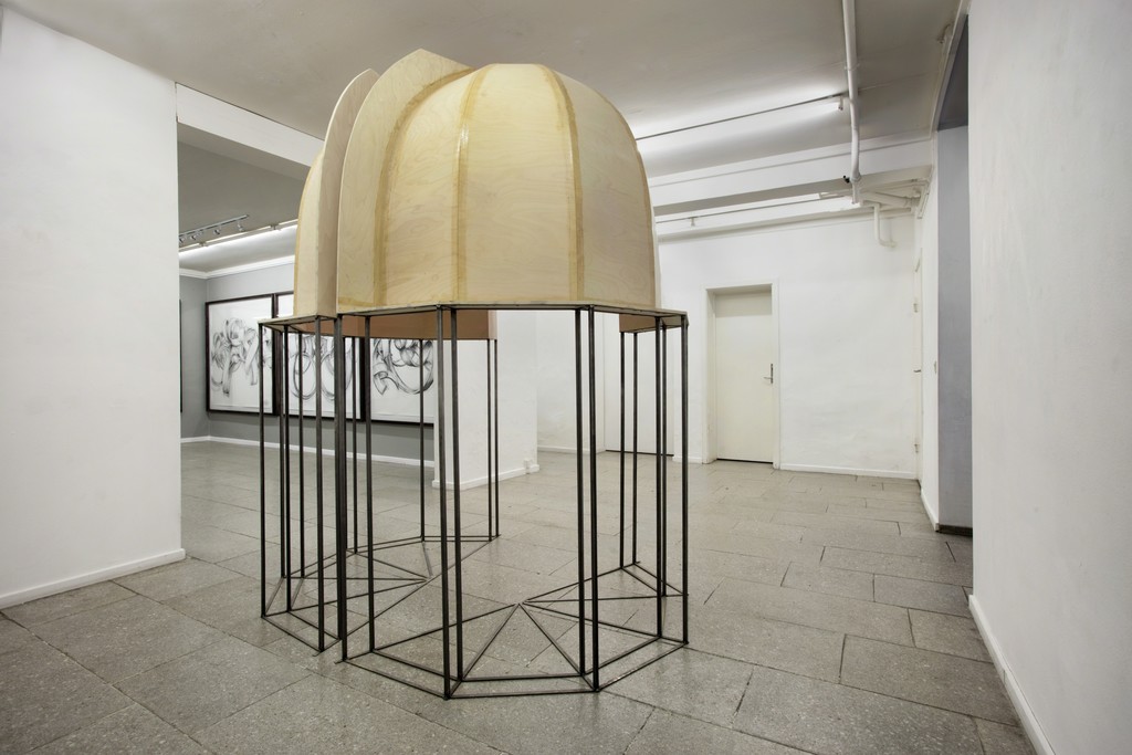Eva Steen Christensen: Observatory. Installationview, backside of "Observatory". Eva Steen Christensen: Observatory. Installationview, backside of "Observatory".