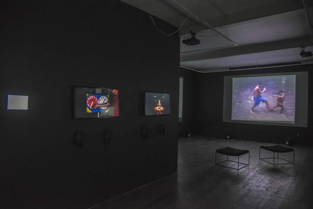 photo adam reich © galeria nara roesler photo adam reich © galeria nara roesler