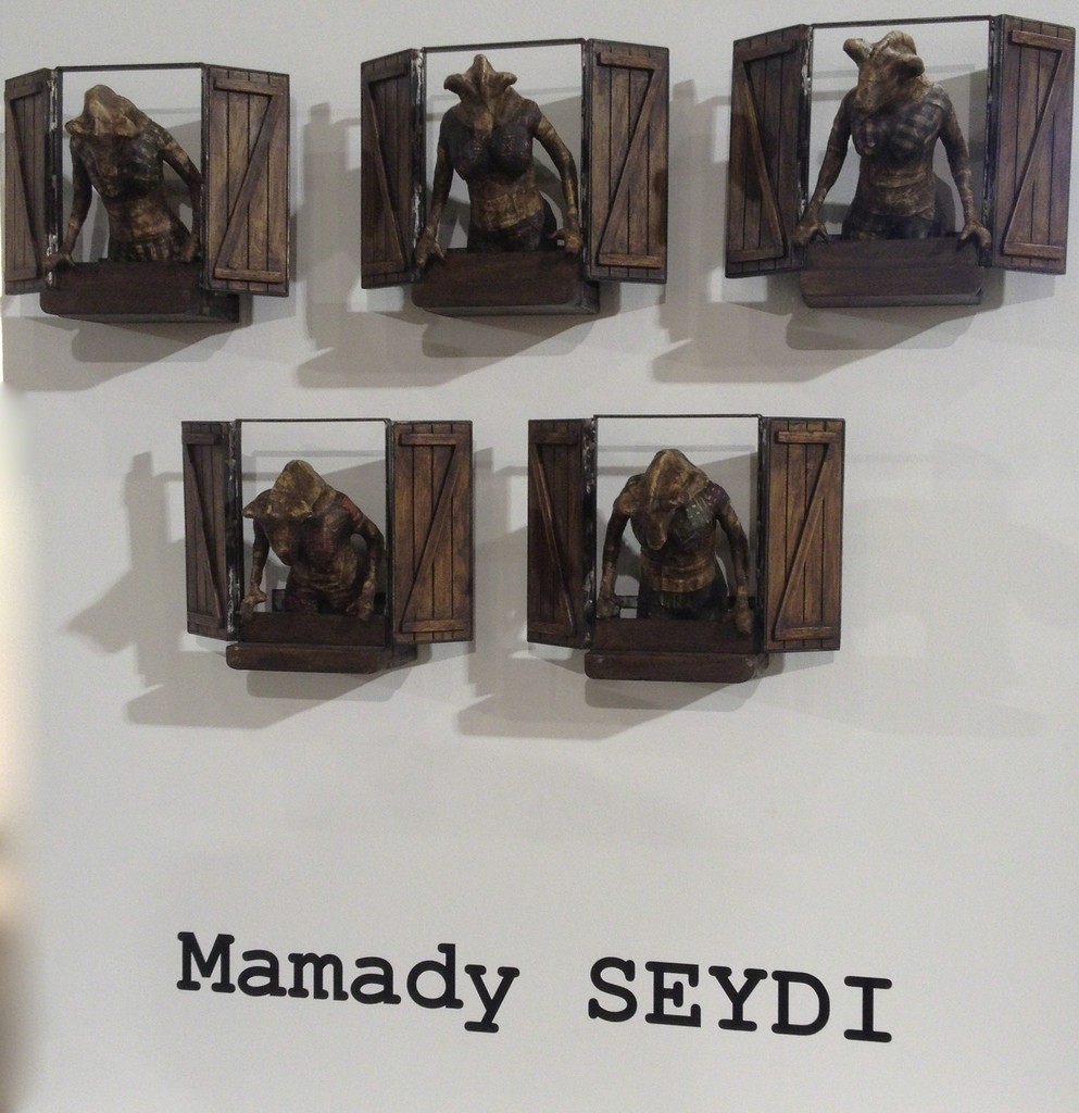 Galerie GALEA, Mamady SEYDI: «Kumpa dafay walle» (The curiosity is contagious) FNB art fair 2015
Galerie GALEA, Mamady SEYDI: «Kumpa dafay walle» (The curiosity is contagious) FNB art fair 2015
