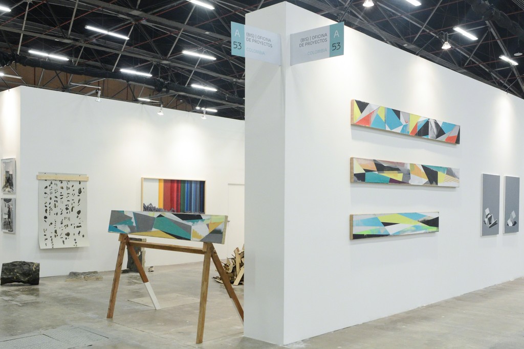 Left to right: Eduardo Consuegra (external wall), Fredy Alzate (floor and back wall), Colectivo Maski (left wall and floor center), Jaime Gili (painting on tressles and external wall), Alberto Lezaca (external wall) Left to right: Eduardo Consuegra (external wall), Fredy Alzate (floor and back wall), Colectivo Maski (left wall and floor center), Jaime Gili (painting on tressles and external wall), Alberto Lezaca (external wall)