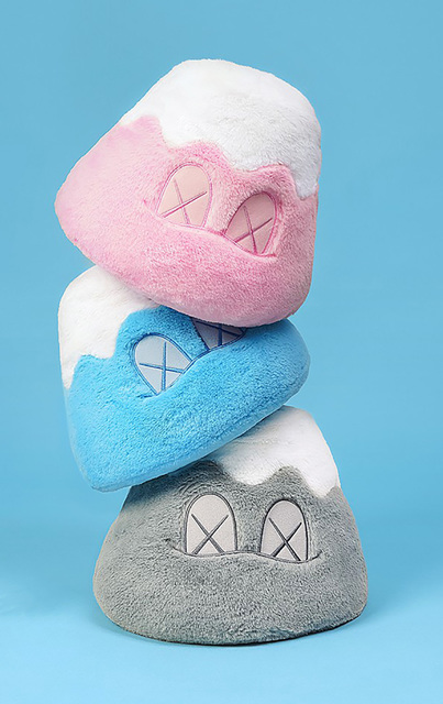 kaws plush set