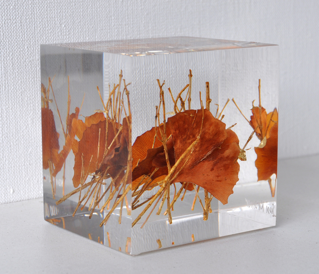 Susi Kramer, ‘ Gingko’, 2016, Sculpture, Acrylglas Ginkgo leaves, Claudine Gil