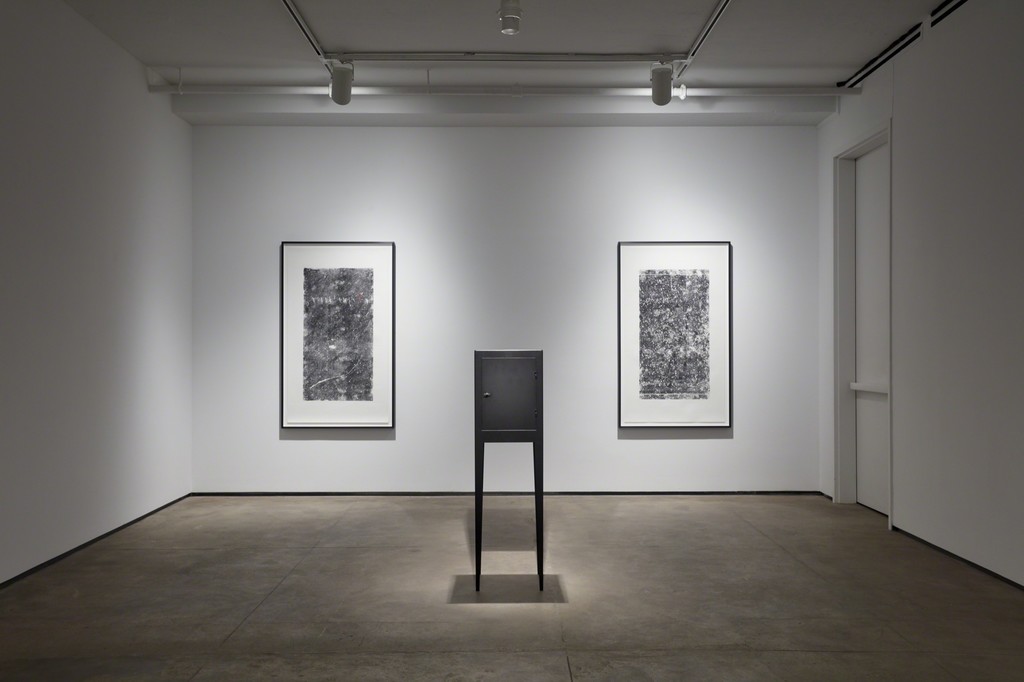 Installation view of Kris Martin: ?DO GEESE SEE GOD? at Sean Kelly, New York
March 21 - April 27, 2019
Photography: Jason Wyche, New York
Courtesy: Sean Kelly, New York Installation view of Kris Martin: ?DO GEESE SEE GOD? at Sean Kelly, New York
March 21 - April 27, 2019
Photography: Jason Wyche, New York
Courtesy: Sean Kelly, New York