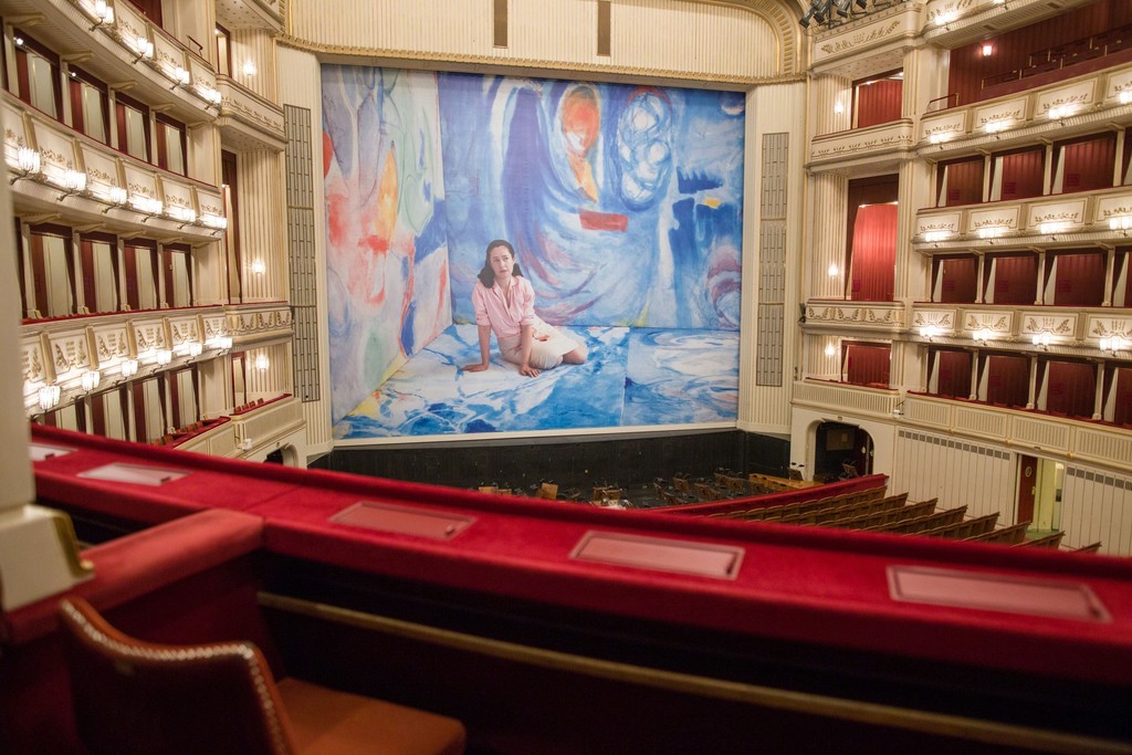Dominique Gonzalez-Foerster, Helen & Gordon, Safety Curtain 2015/2016, Vienna State Opera, Copyright: museum in progress (www.mip.at), Photo: Andreas Scheiblecker Dominique Gonzalez-Foerster, Helen & Gordon, Safety Curtain 2015/2016, Vienna State Opera, Copyright: museum in progress (www.mip.at), Photo: Andreas Scheiblecker