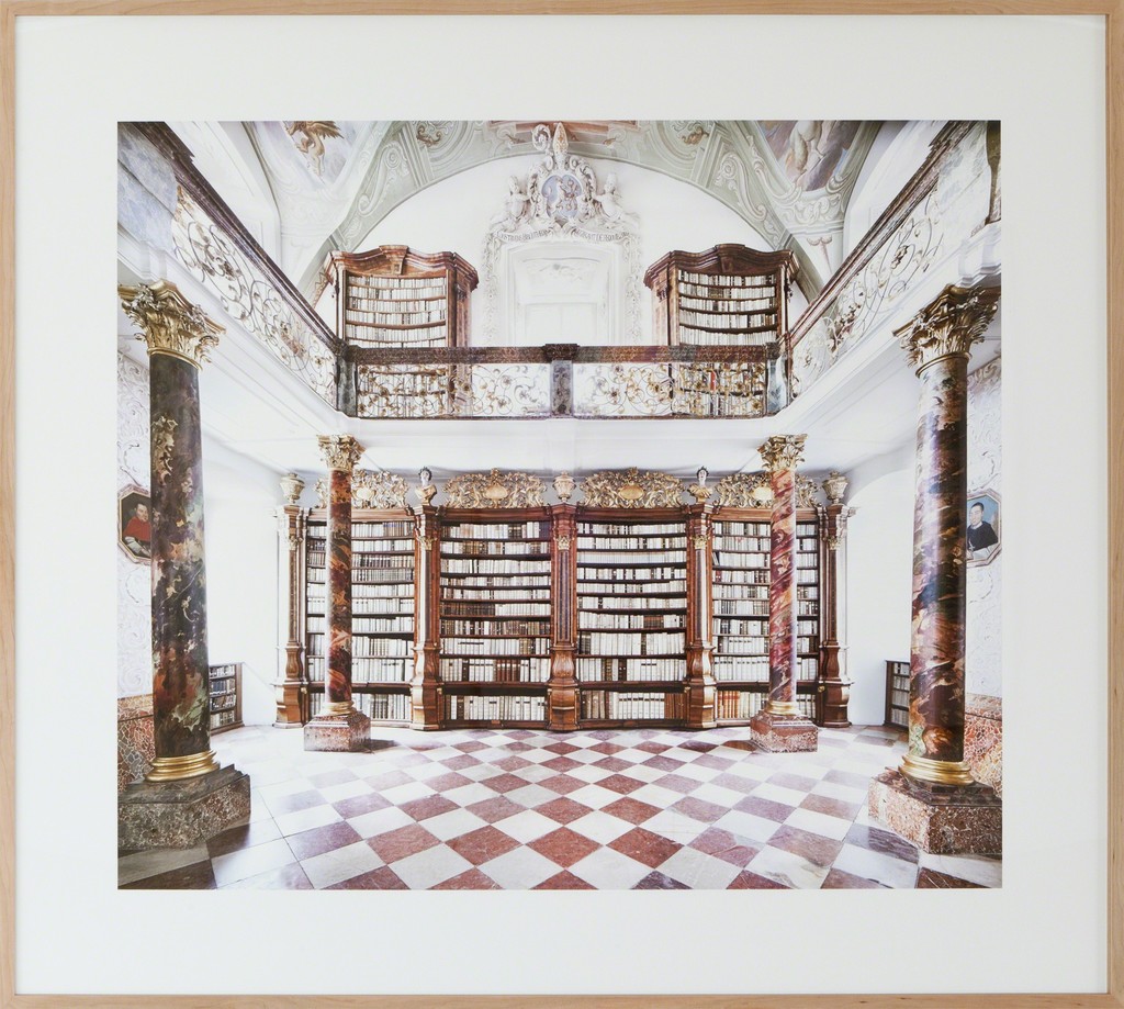 Installation view Candida Höfer at Galerie Rüdiger Schöttle, 2016.
Photo: Wilfried Petzi. Installation view Candida Höfer at Galerie Rüdiger Schöttle, 2016.
Photo: Wilfried Petzi.