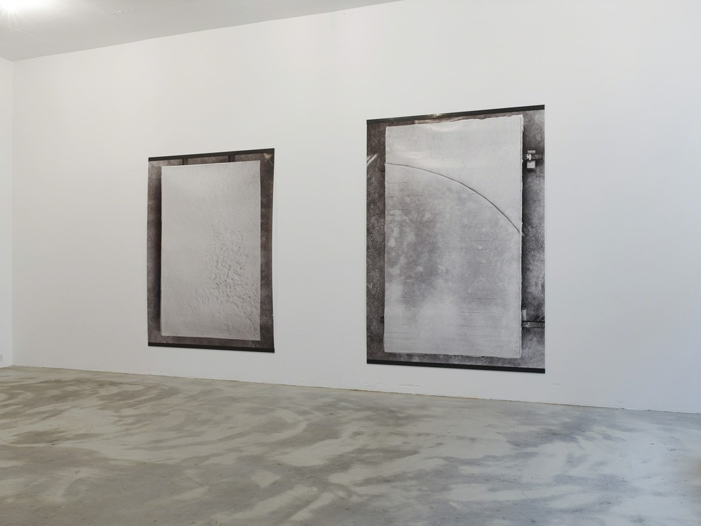 Riveted, 2013, exhibition view at Klemm's, Berlin Riveted, 2013, exhibition view at Klemm's, Berlin
