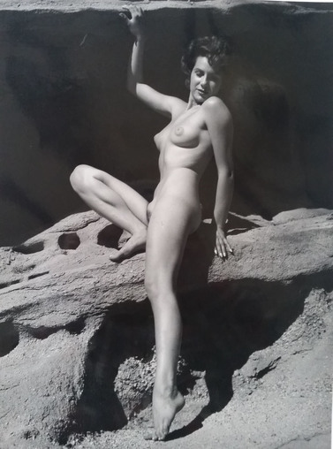 André de Dienes, ‘Nu assise sur rocher’, 1960, Kunzt Gallery