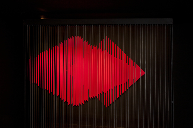 Julio Le Parc, ‘Cloison à lames réfléchissantes’, 1966-2005, Installation, Wood, paint, stainless steel, Galeria Nara Roesler