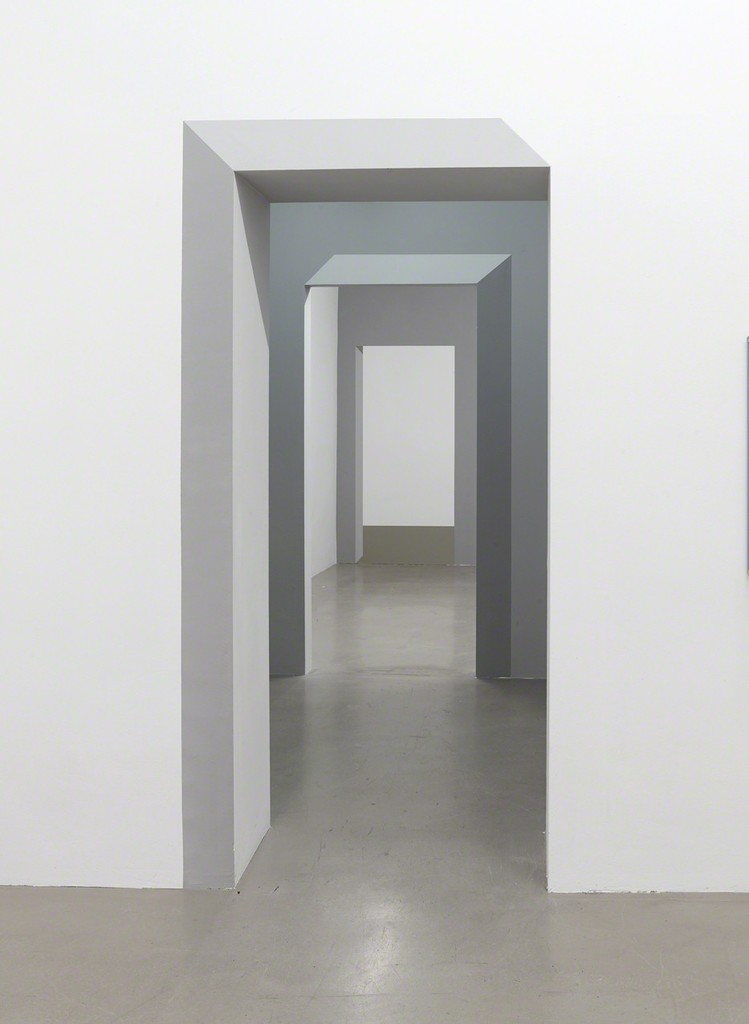 installation view "Fei's Sphären", Kadel Willborn, Düsseldorf, Germany, 2017. installation view "Fei's Sphären", Kadel Willborn, Düsseldorf, Germany, 2017.