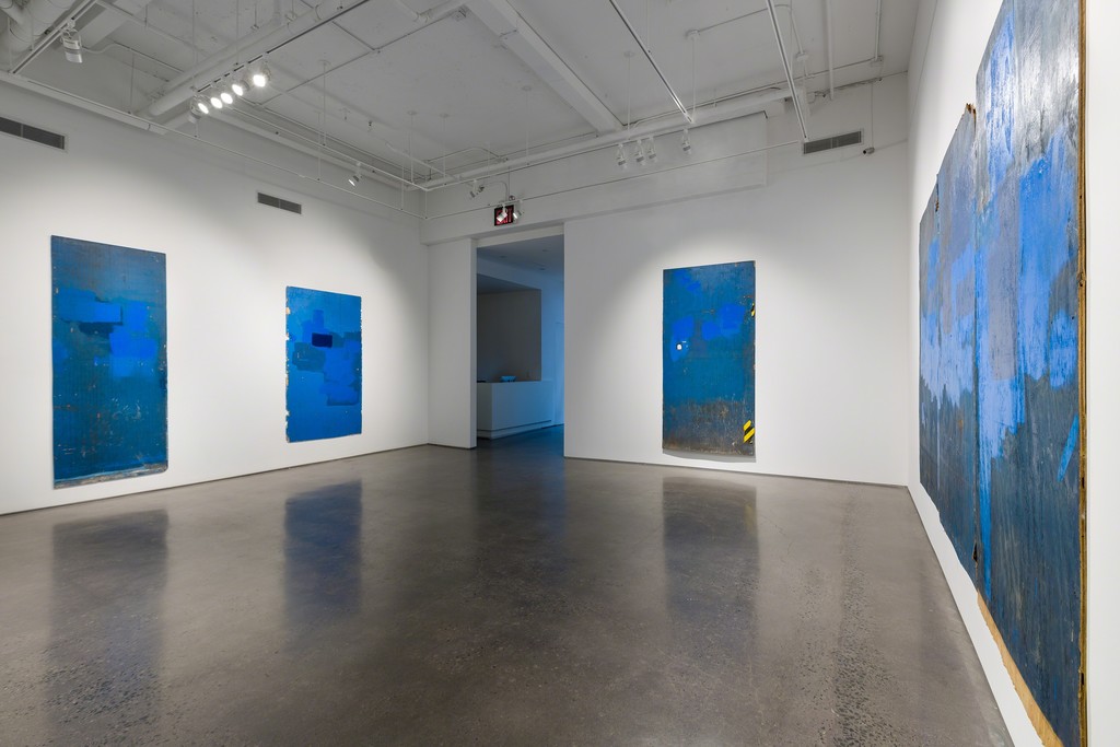 Installation view: Jean Shin, Surface Tension, 2016. © Etienne Frossard. Installation view: Jean Shin, Surface Tension, 2016. © Etienne Frossard.