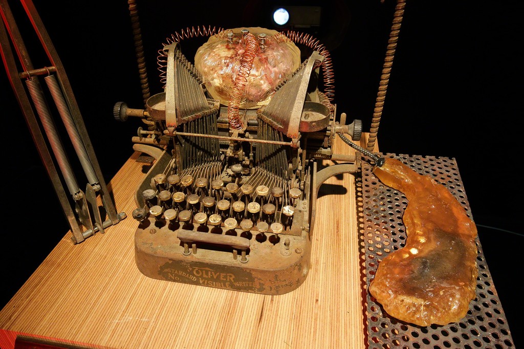 Marco Guglielmi Reimmortal, "DeComPUSter" (ComPUSter n.01), detail.
XI Biennale di Firenze 2017 | XIth Florence Biennale
October 06, 2017 - October 15, 2017 Marco Guglielmi Reimmortal, "DeComPUSter" (ComPUSter n.01), detail.
XI Biennale di Firenze 2017 | XIth Florence Biennale
October 06, 2017 - October 15, 2017