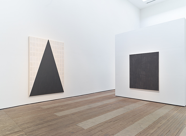 Repossession
Installation view
Lehmann Maupin, 201 Chrystie Street, New York
June 24-August 12, 2016, Photo by Max Yawney, Courtesy the artist and Lehmann Maupin, New York and Hong Kong Repossession
Installation view
Lehmann Maupin, 201 Chrystie Street, New York
June 24-August 12, 2016, Photo by Max Yawney, Courtesy the artist and Lehmann Maupin, New York and Hong Kong