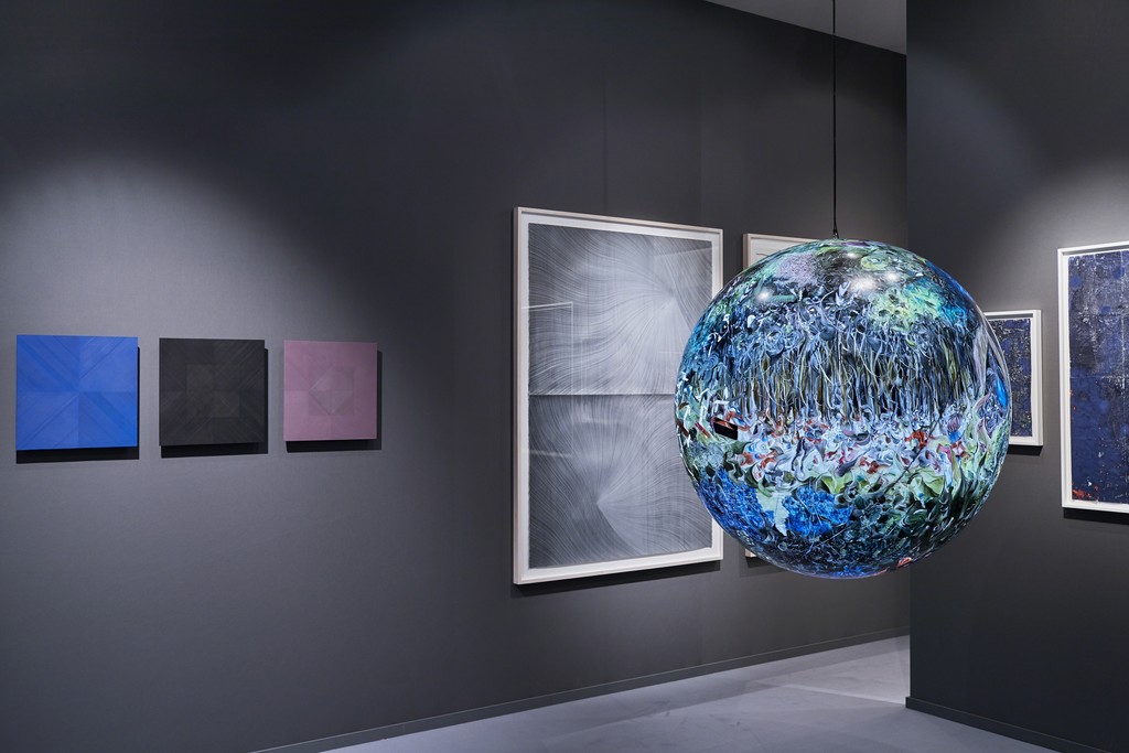PHCA at TEFAF Maastricht 2019
Featured works by Andy Harper, Susan Schwalb, Thomas Müller, and Sophie Bouvier Ausländer.
©Mark Niedermann Photography. PHCA at TEFAF Maastricht 2019
Featured works by Andy Harper, Susan Schwalb, Thomas Müller, and Sophie Bouvier Ausländer.
©Mark Niedermann Photography.