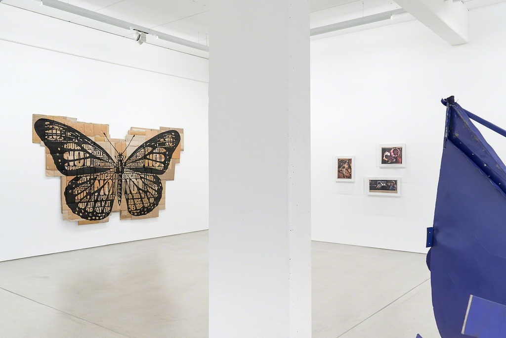 THE ART OF RECOLLECTING, G2 Kunsthalle Leipzig, 7 February - 21 May 2018, Installation view with art works by Andrea Bowers, John Bock & Thomas Kiesewetter (detail), photo: Dotgain.info © the artists & G2 Kunsthalle, Leipzig. THE ART OF RECOLLECTING, G2 Kunsthalle Leipzig, 7 February - 21 May 2018, Installation view with art works by Andrea Bowers, John Bock & Thomas Kiesewetter (detail), photo: Dotgain.info © the artists & G2 Kunsthalle, Leipzig.
