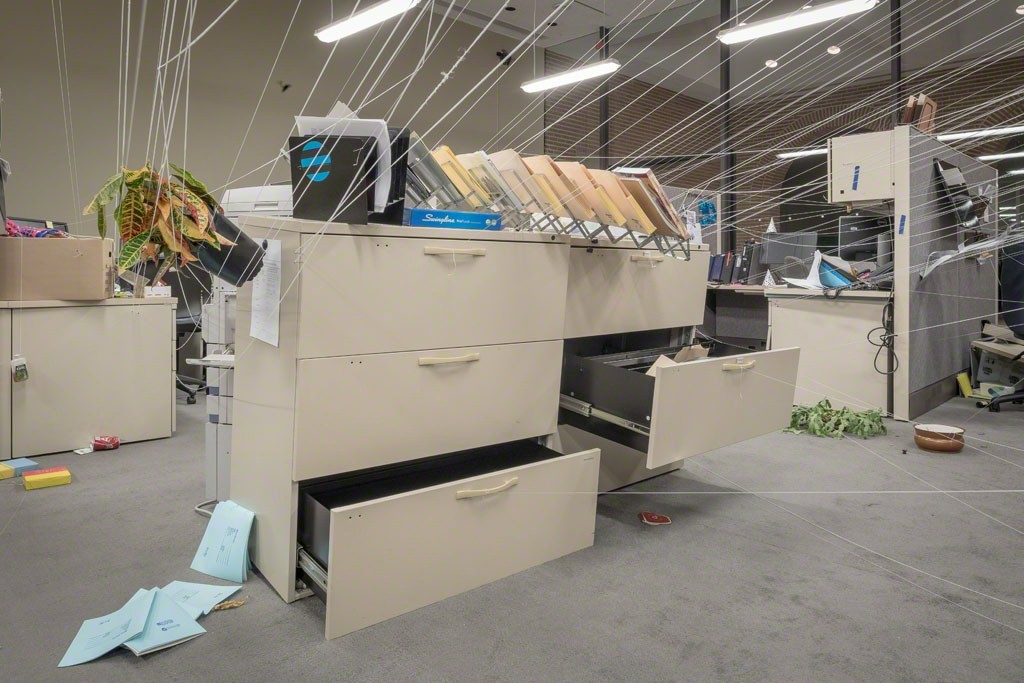 Jonathan Schipper, Cubicle, 2016
Photo: Nash Baker © nashbaker.com Jonathan Schipper, Cubicle, 2016
Photo: Nash Baker © nashbaker.com