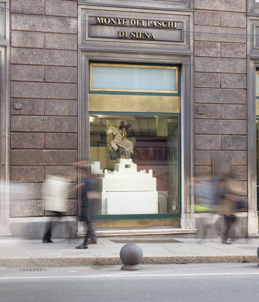 In collaboration with the Municipality of Genoa, ABC-ARTE, directed by Antonio Borghese, presentsed the placement of three sculptures by Matteo Negri, in three of the main genoese crossroads. www.abc-arte.com In collaboration with the Municipality of Genoa, ABC-ARTE, directed by Antonio Borghese, presentsed the placement of three sculptures by Matteo Negri, in three of the main genoese crossroads. www.abc-arte.com