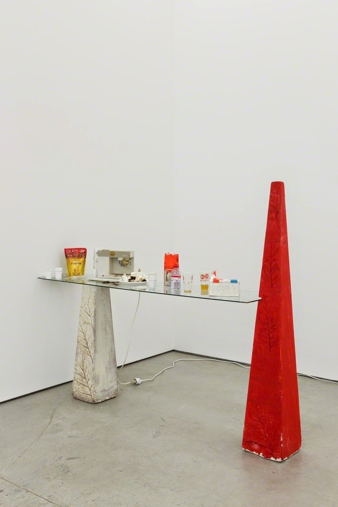 Mauro Cerqueira 'Esperando a George Clooney', 2014
counter coffee machine 150 x 192 x 45,5 cm Mauro Cerqueira 'Esperando a George Clooney', 2014
counter coffee machine 150 x 192 x 45,5 cm