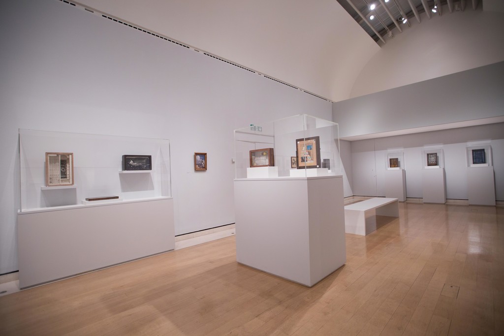 Installation view of "Joseph Cornell: Wanderlust" at The Royal Academy of Arts, London (2015) © David Parry Installation view of "Joseph Cornell: Wanderlust" at The Royal Academy of Arts, London (2015) © David Parry