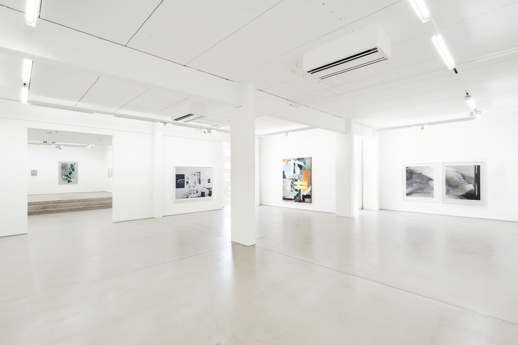 Installation view Edgar Leciejewski / Oskar Rink – DEN GANZEN TAG AM STRAND, G2 Kunsthalle Leipzig, 8 June – 23 September 2018, photo: Dotgain.info © the artists & G2 Kunsthalle Leipzig Installation view Edgar Leciejewski / Oskar Rink – DEN GANZEN TAG AM STRAND, G2 Kunsthalle Leipzig, 8 June – 23 September 2018, photo: Dotgain.info © the artists & G2 Kunsthalle Leipzig